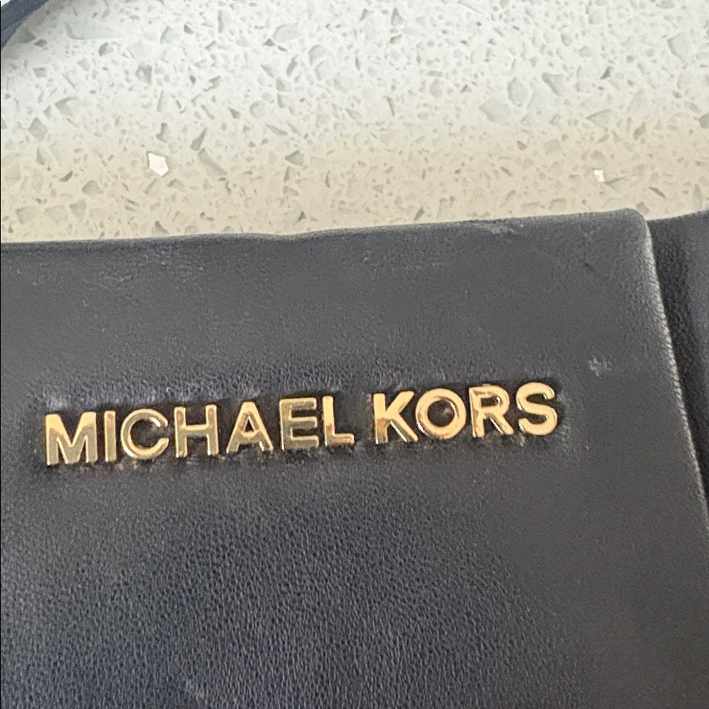 ✨ Michael Kors Black Pleated Leather Shoulder Bag – Vintage/Classic Style ✨